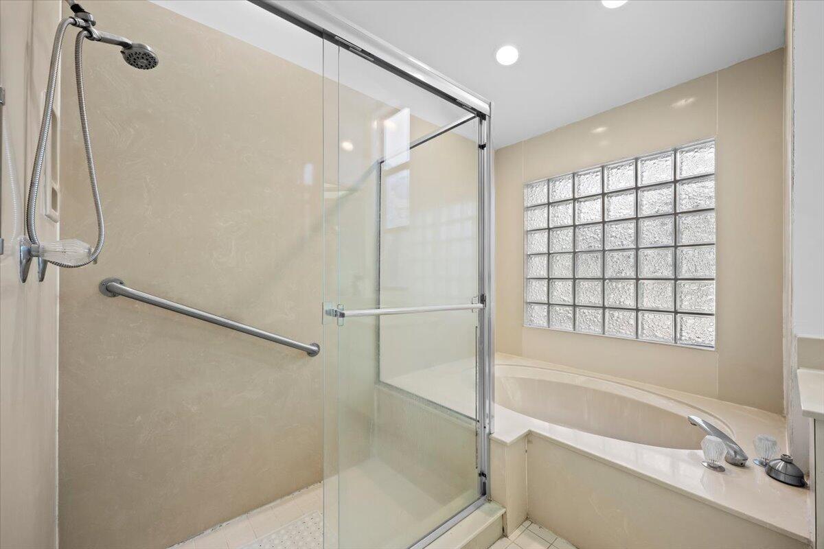 EASTPOINTE - Residential