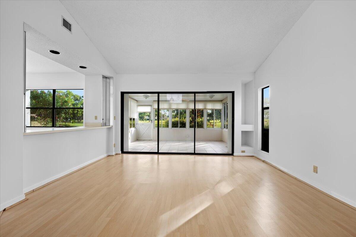 EASTPOINTE - Residential