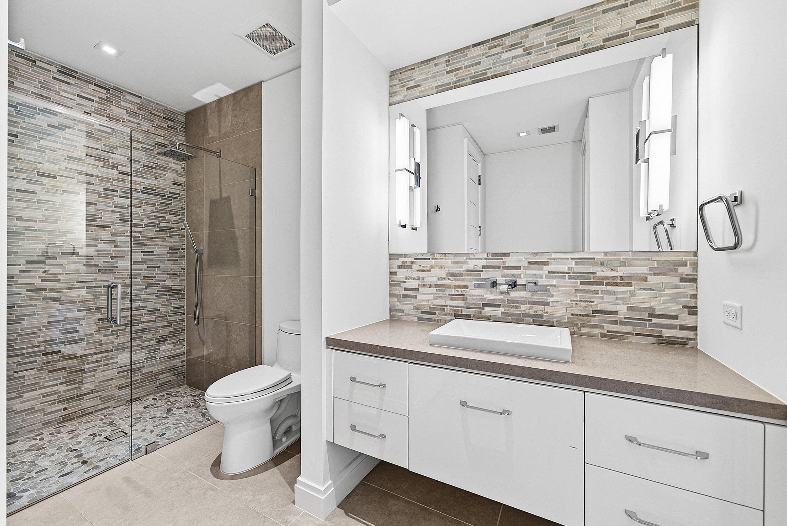 SEAGATE YACHT CLUB - Residential