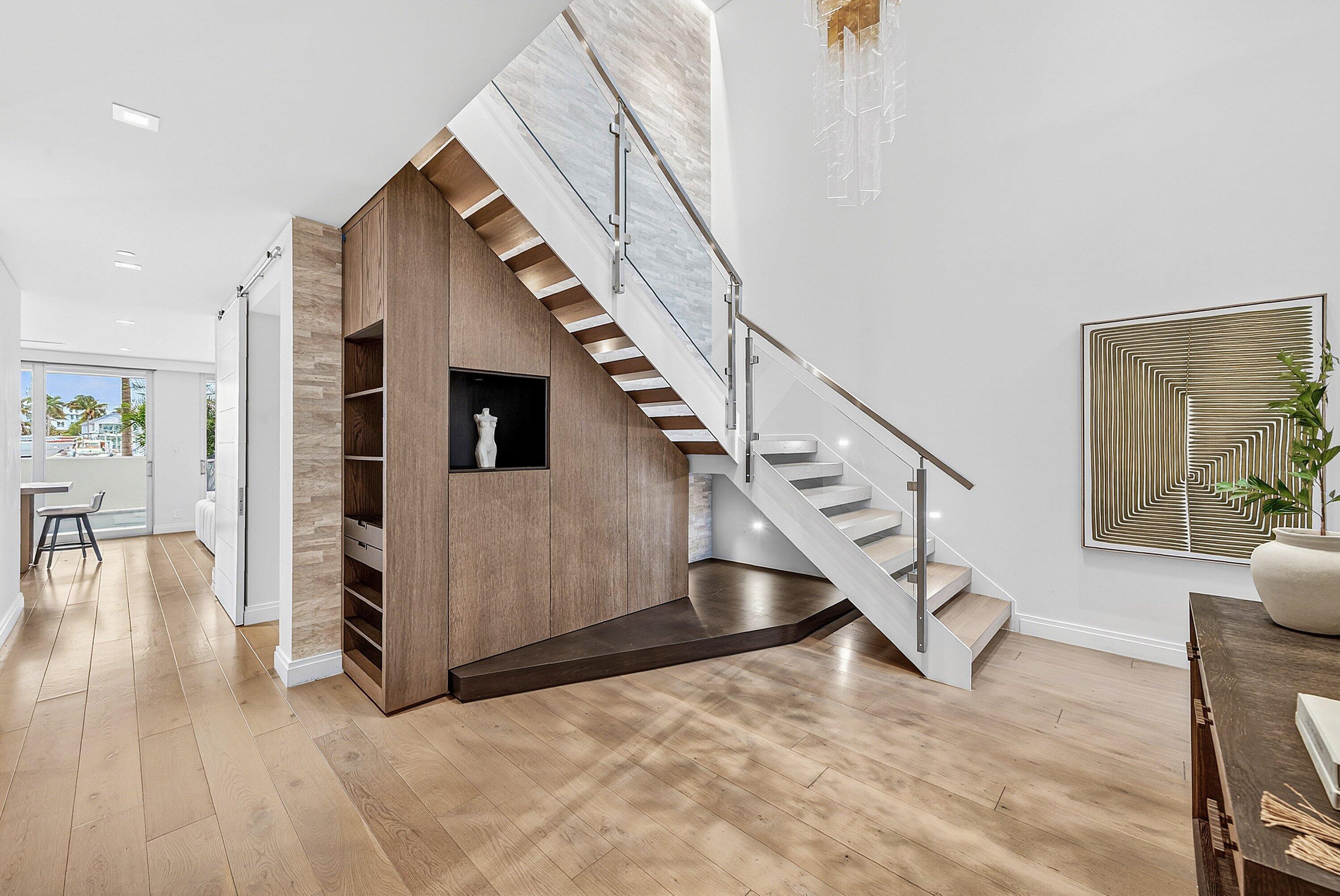 SEAGATE YACHT CLUB - Residential