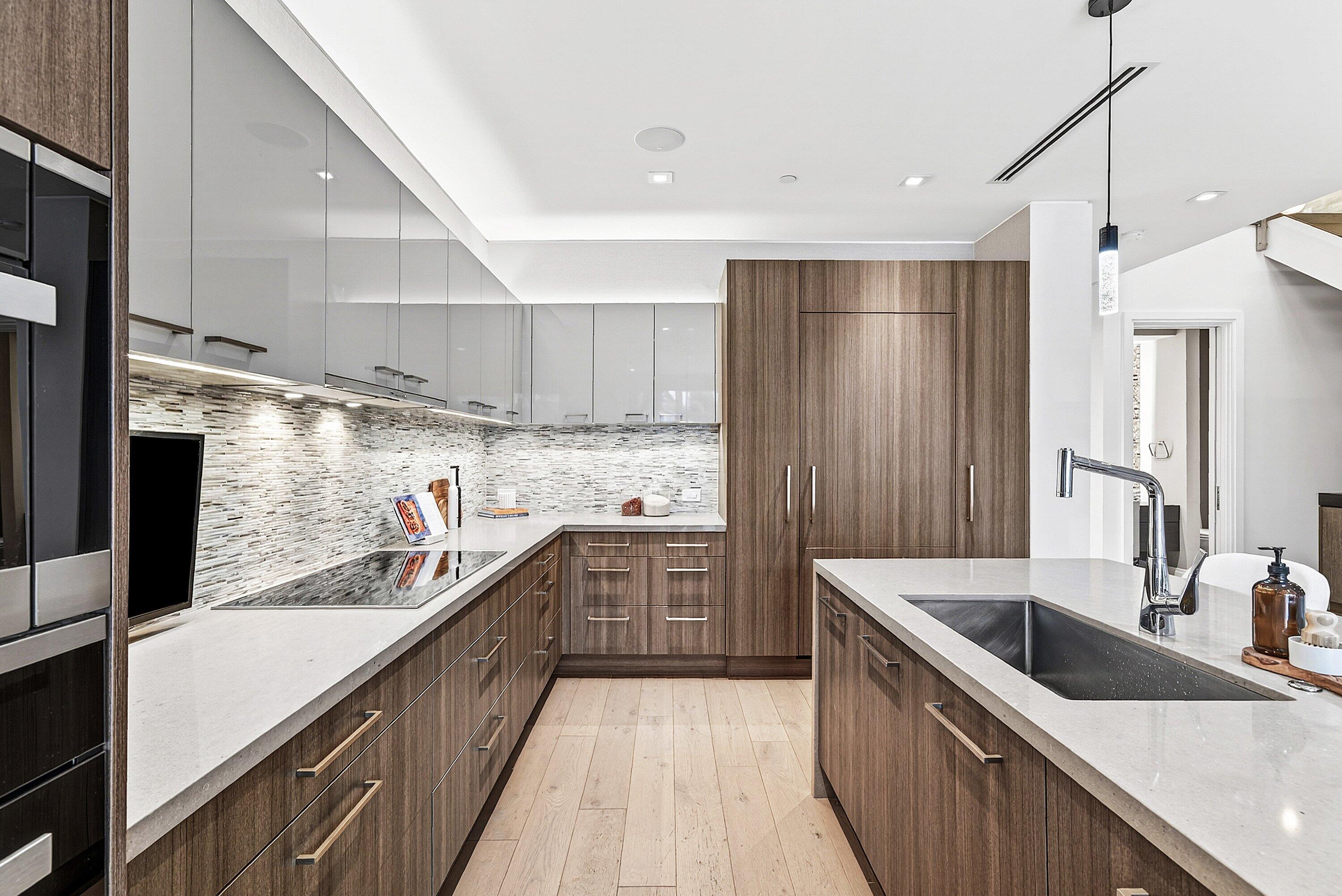 SEAGATE YACHT CLUB - Residential