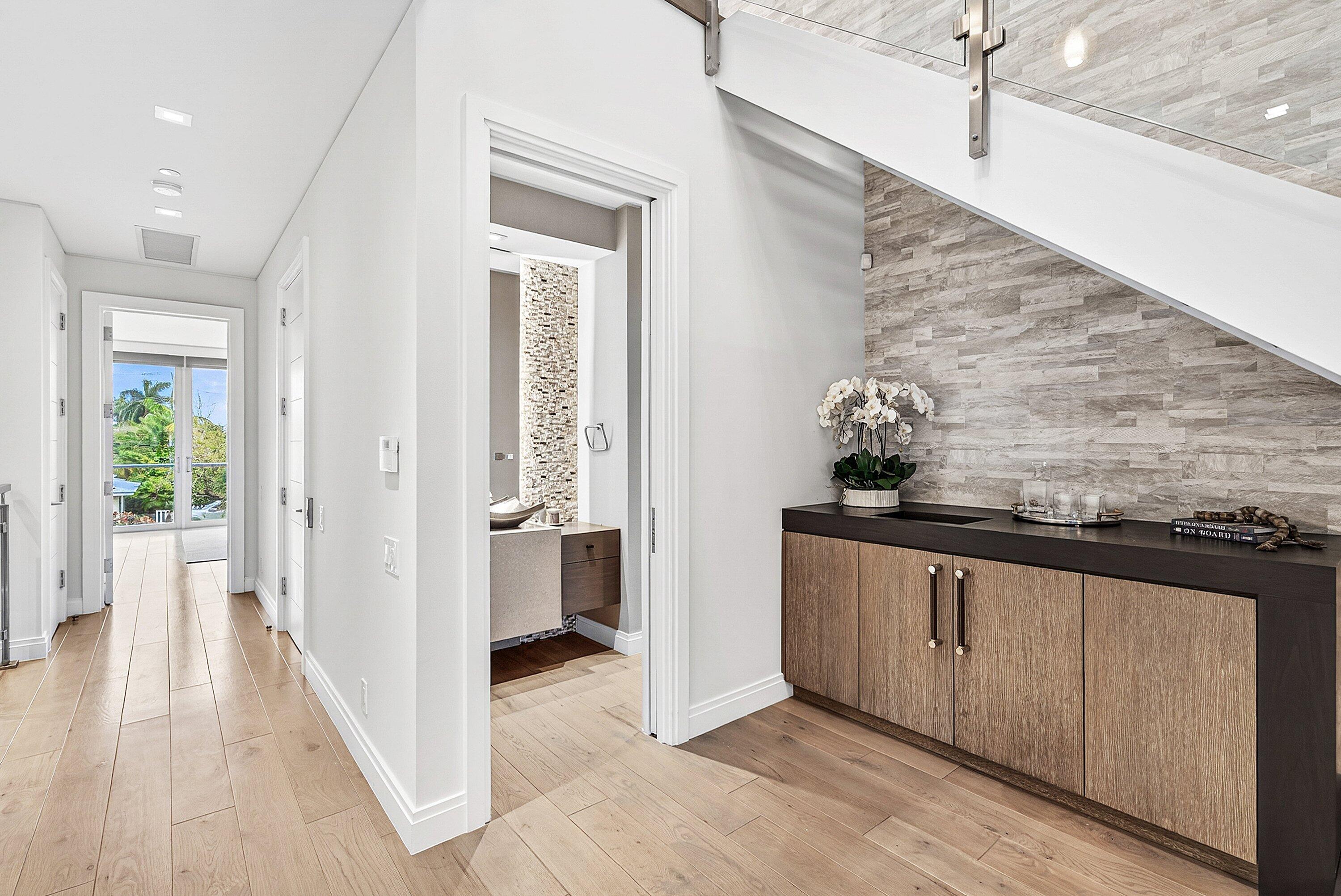 SEAGATE YACHT CLUB - Residential