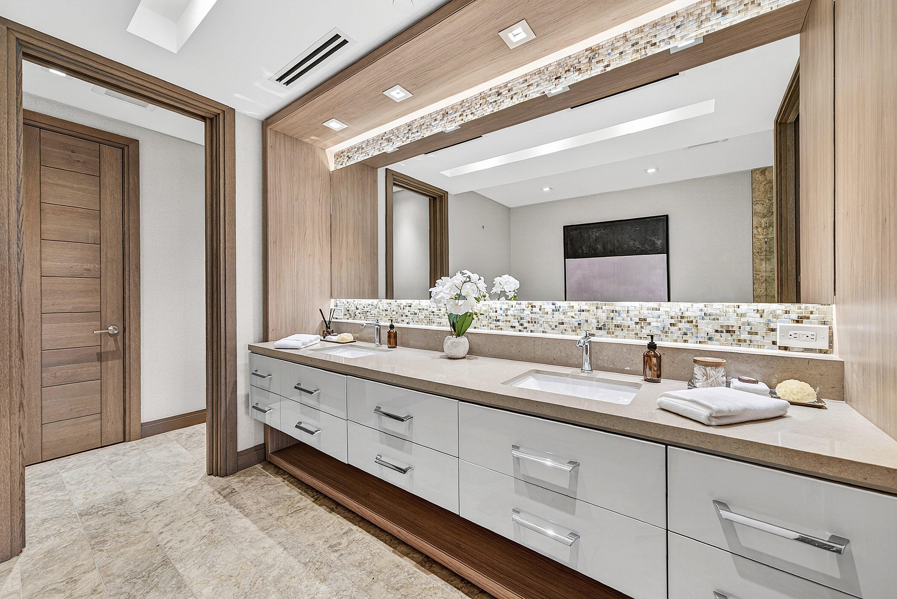 SEAGATE YACHT CLUB - Residential