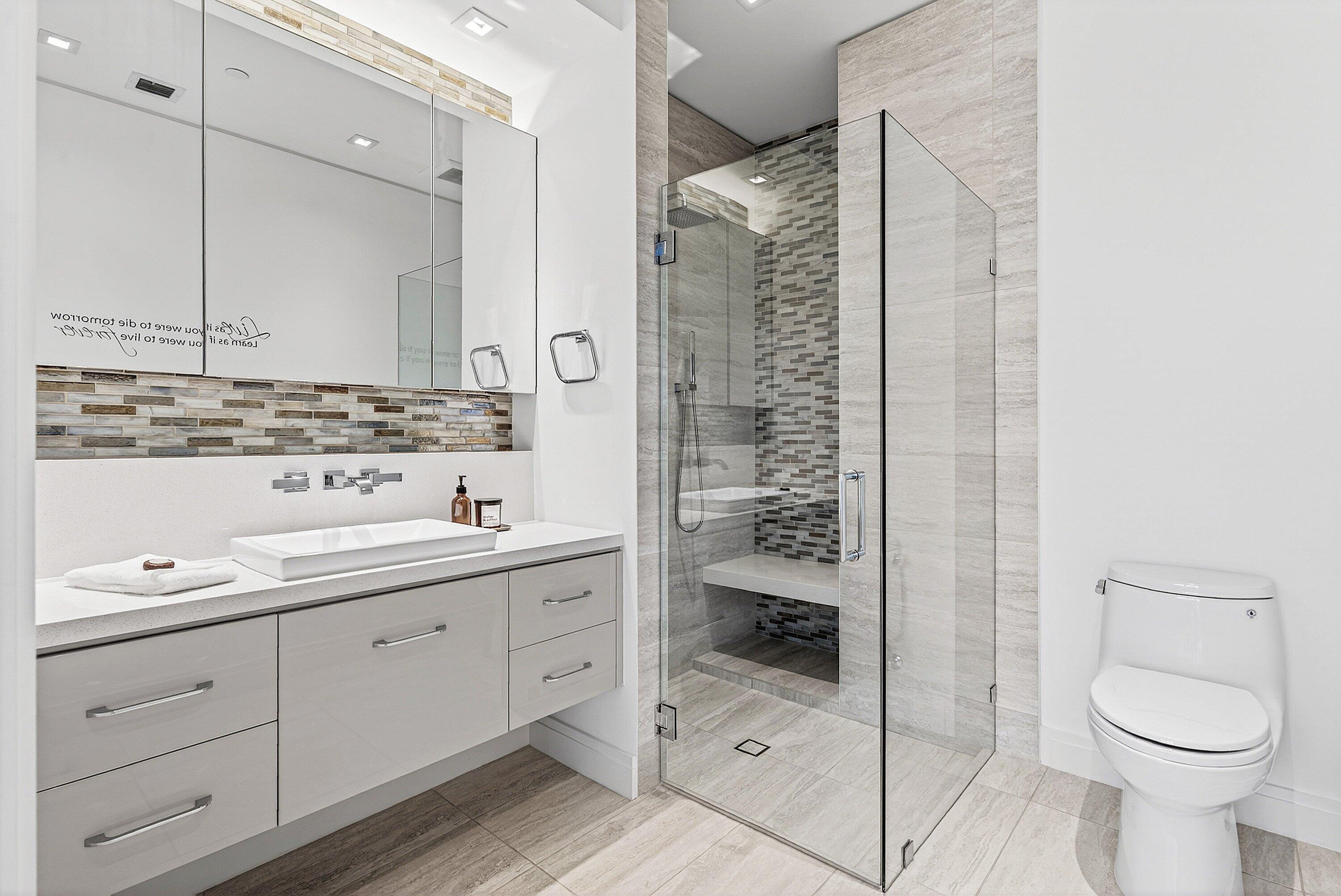 SEAGATE YACHT CLUB - Residential