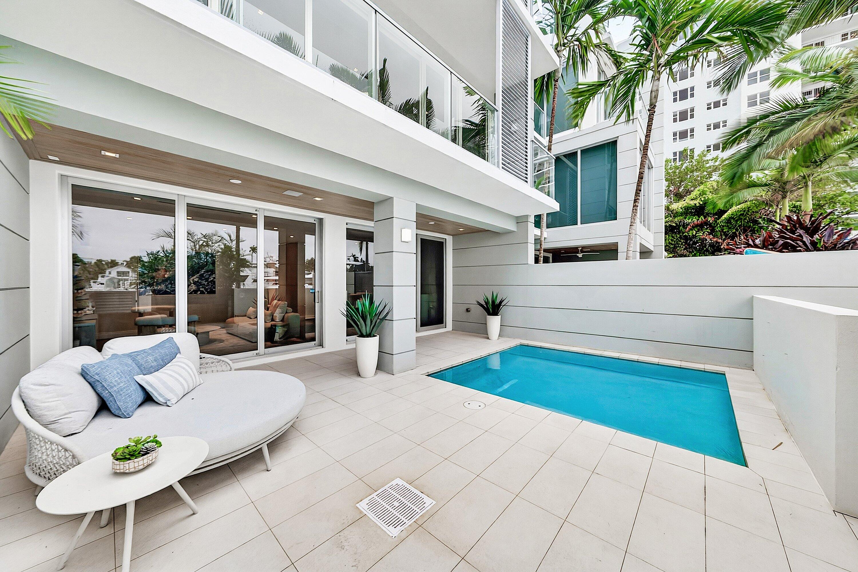 SEAGATE YACHT CLUB - Residential