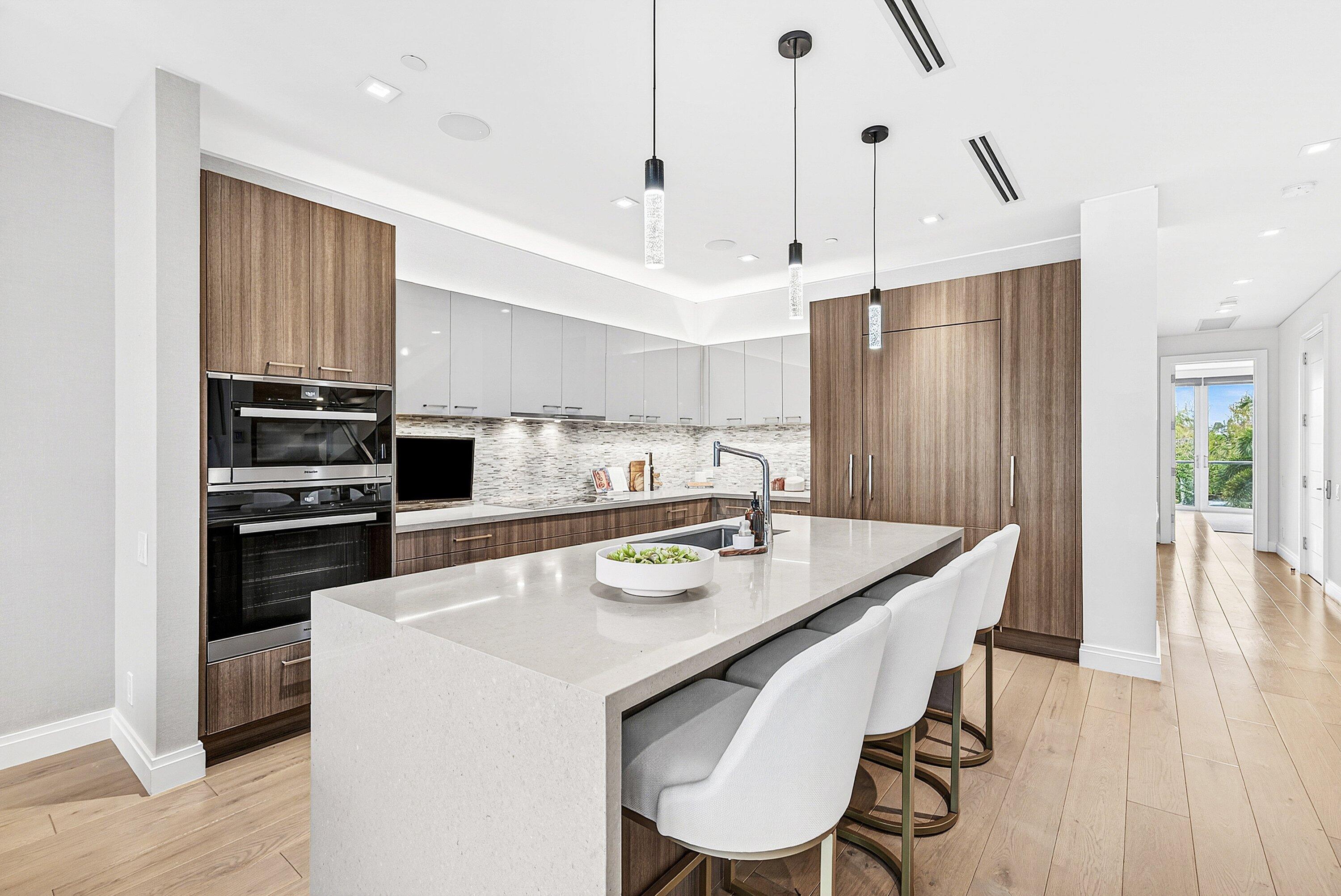 SEAGATE YACHT CLUB - Residential