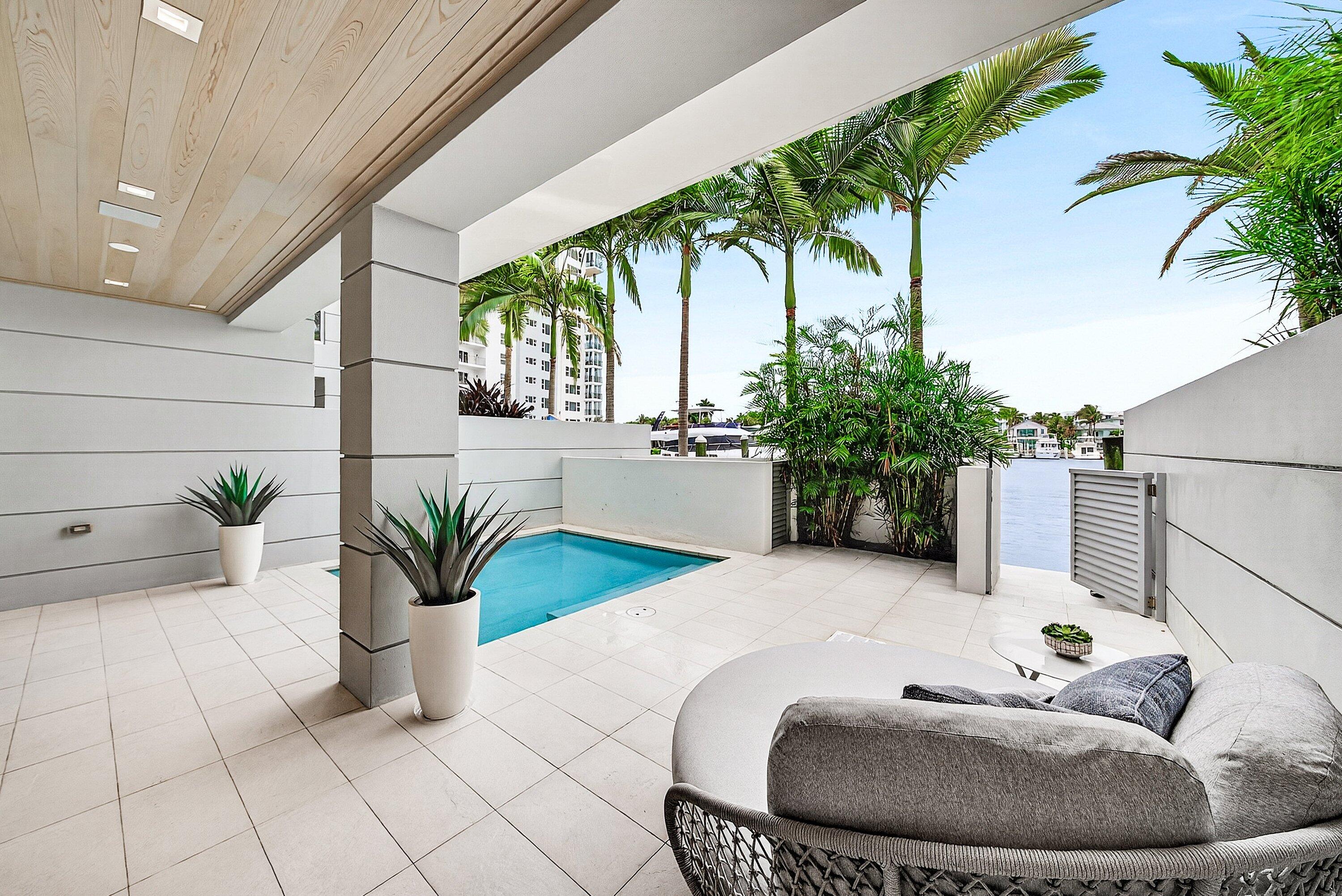 SEAGATE YACHT CLUB - Residential