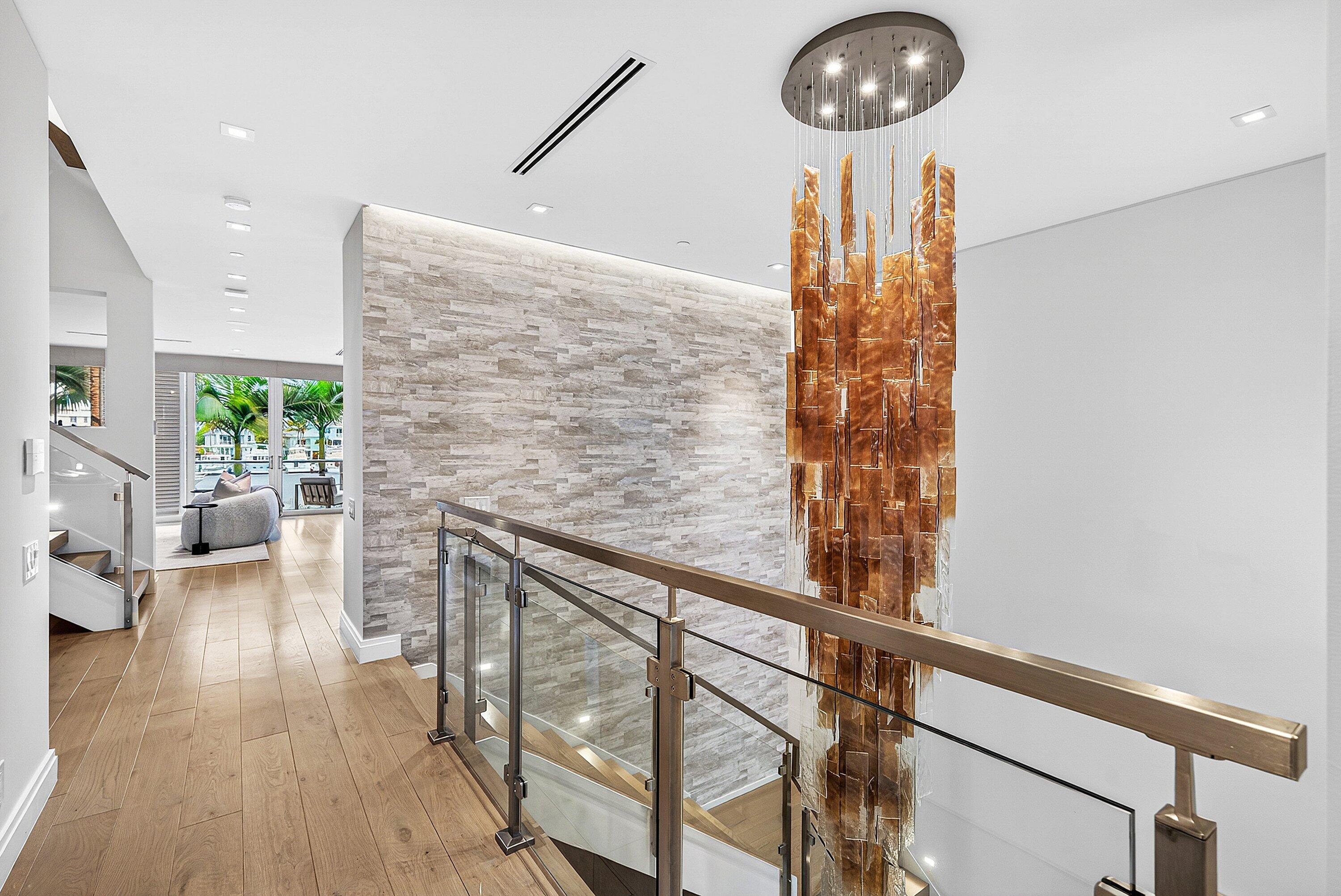 SEAGATE YACHT CLUB - Residential