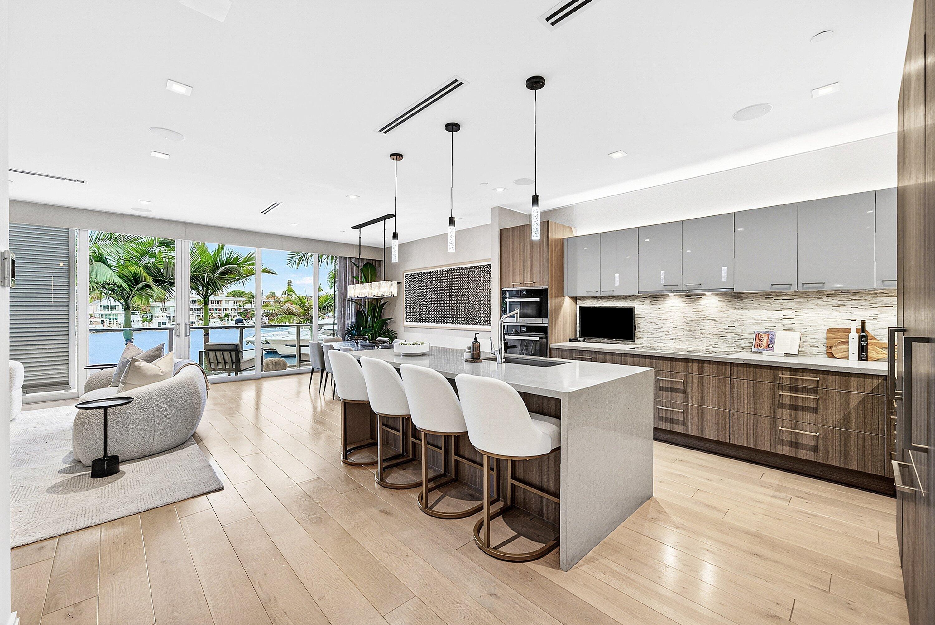 SEAGATE YACHT CLUB - Residential