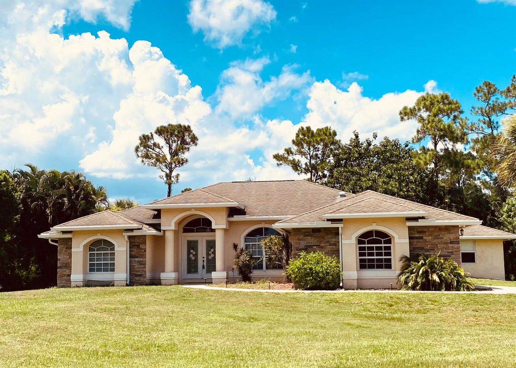 Photo of 13381 83rd Lane N, West Palm Beach, FL 33412 (MLS # R11009461)