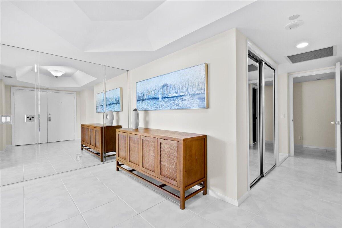 3322 Casseekey Island Road 201, Jupiter, FL, 33477/$579,000 4 3322 Casseekey Island Road 201