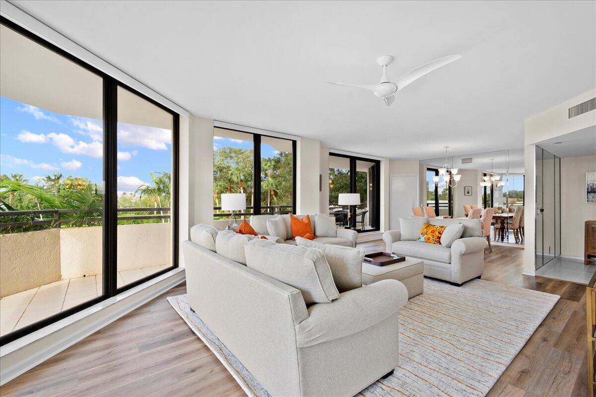 SOUTHPORTE ONE AT JONATHANS LANDING CONDO - Residential