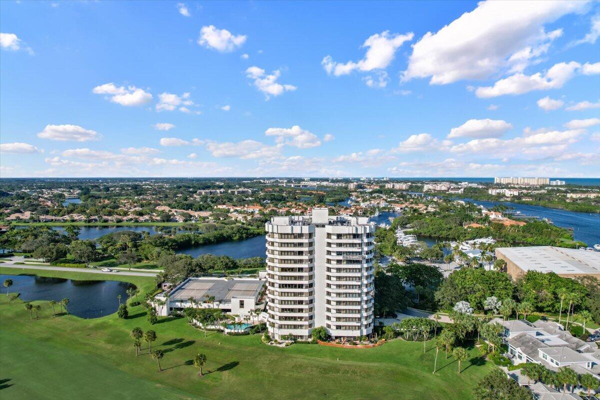 SOUTHPORTE ONE AT JONATHANS LANDING CONDO - Residential