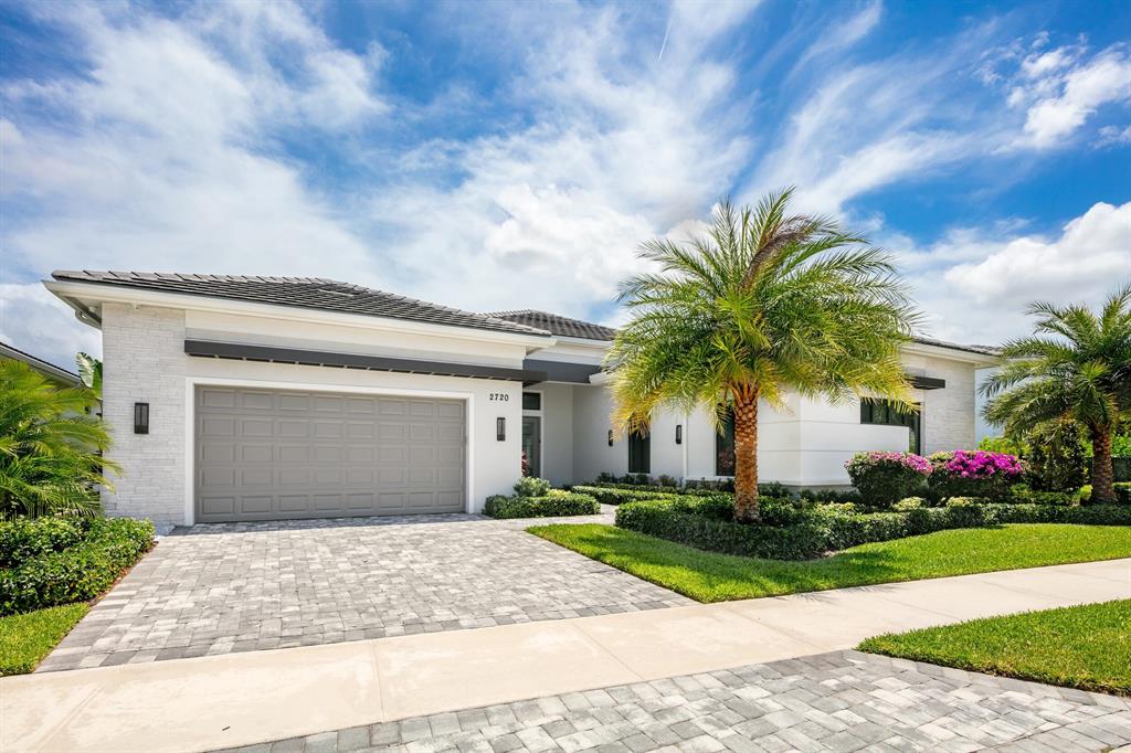 ROYAL PALM POLO - Residential