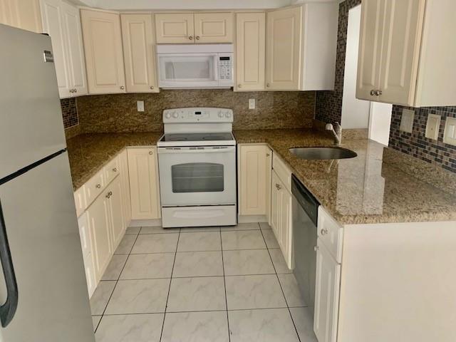 The Colonial Condominium - Residential