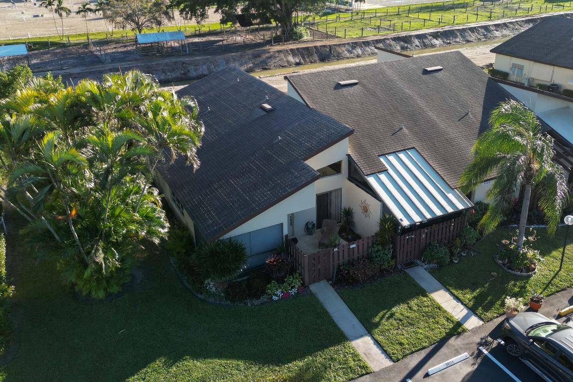 HIGH POINT OF DELRAY WEST CONDO SEC 3 - Residential