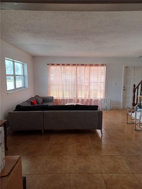 ROYAL OAKS TOWNHOUSE - Residential