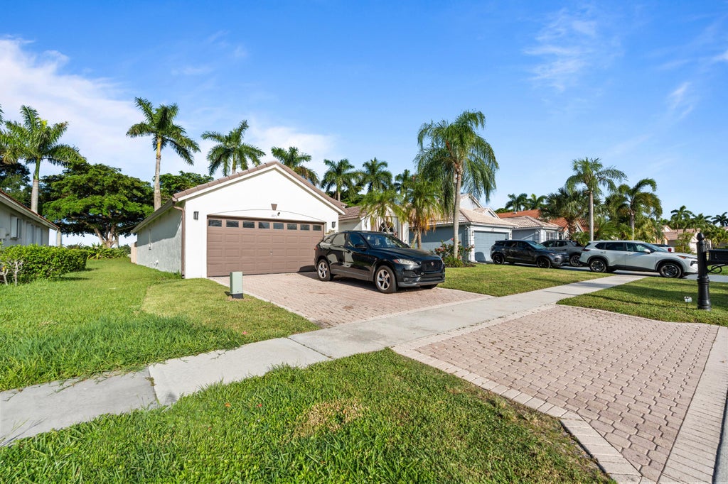 Photo of 1971 OAK BERRY Circle, Wellington, FL 33414 (MLS # B26082477)