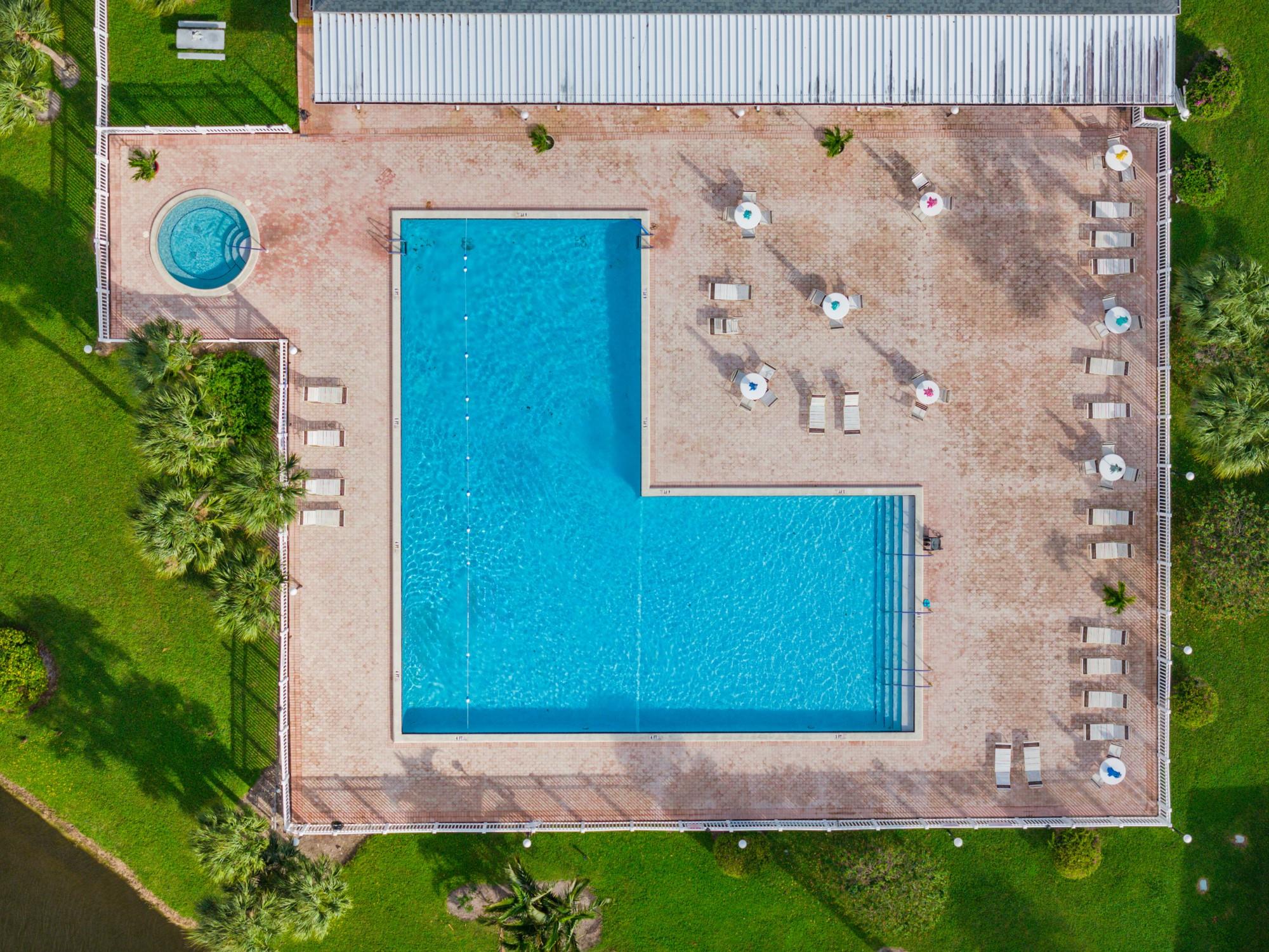 DELRAY VILLAS - Residential