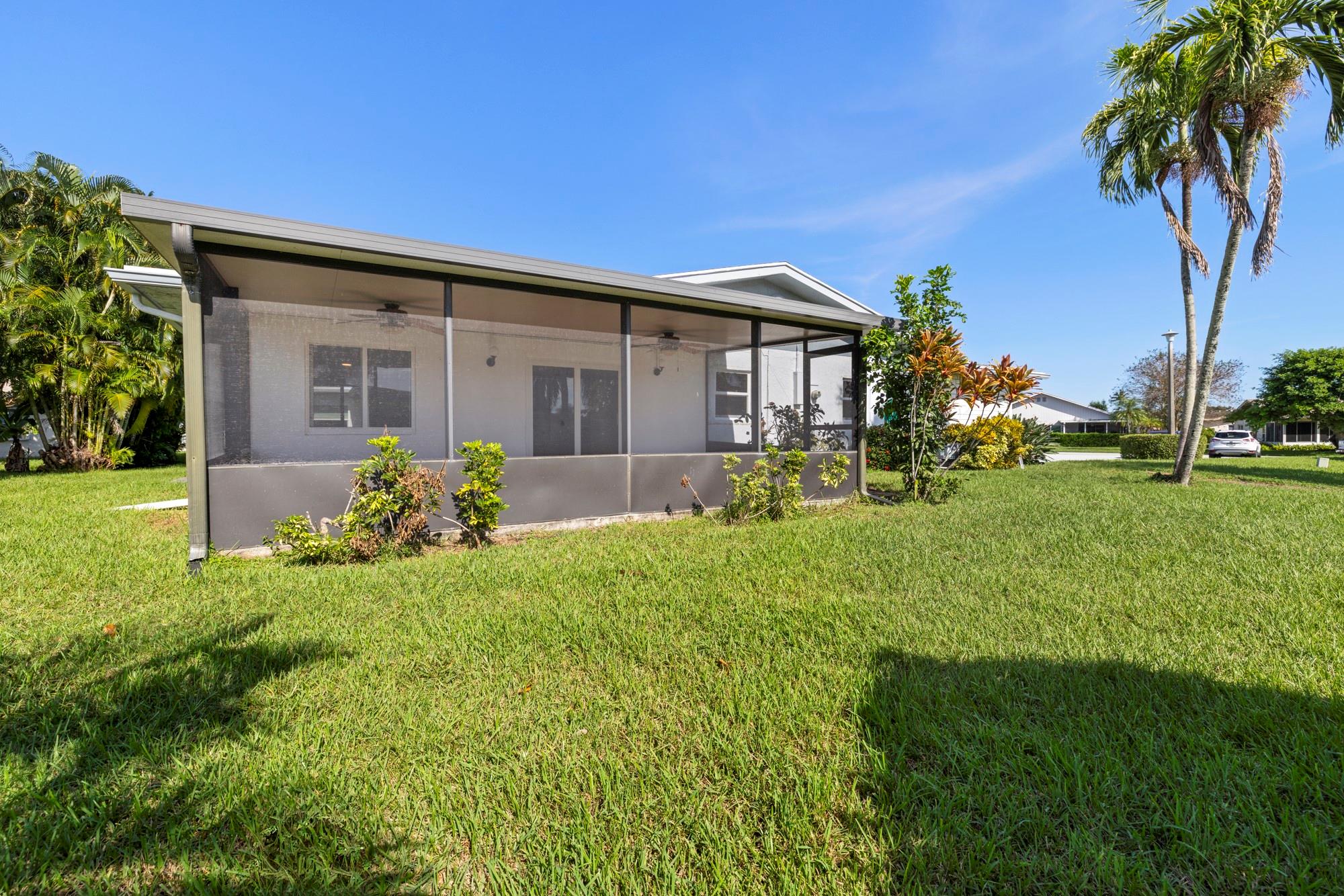 DELRAY VILLAS - Residential