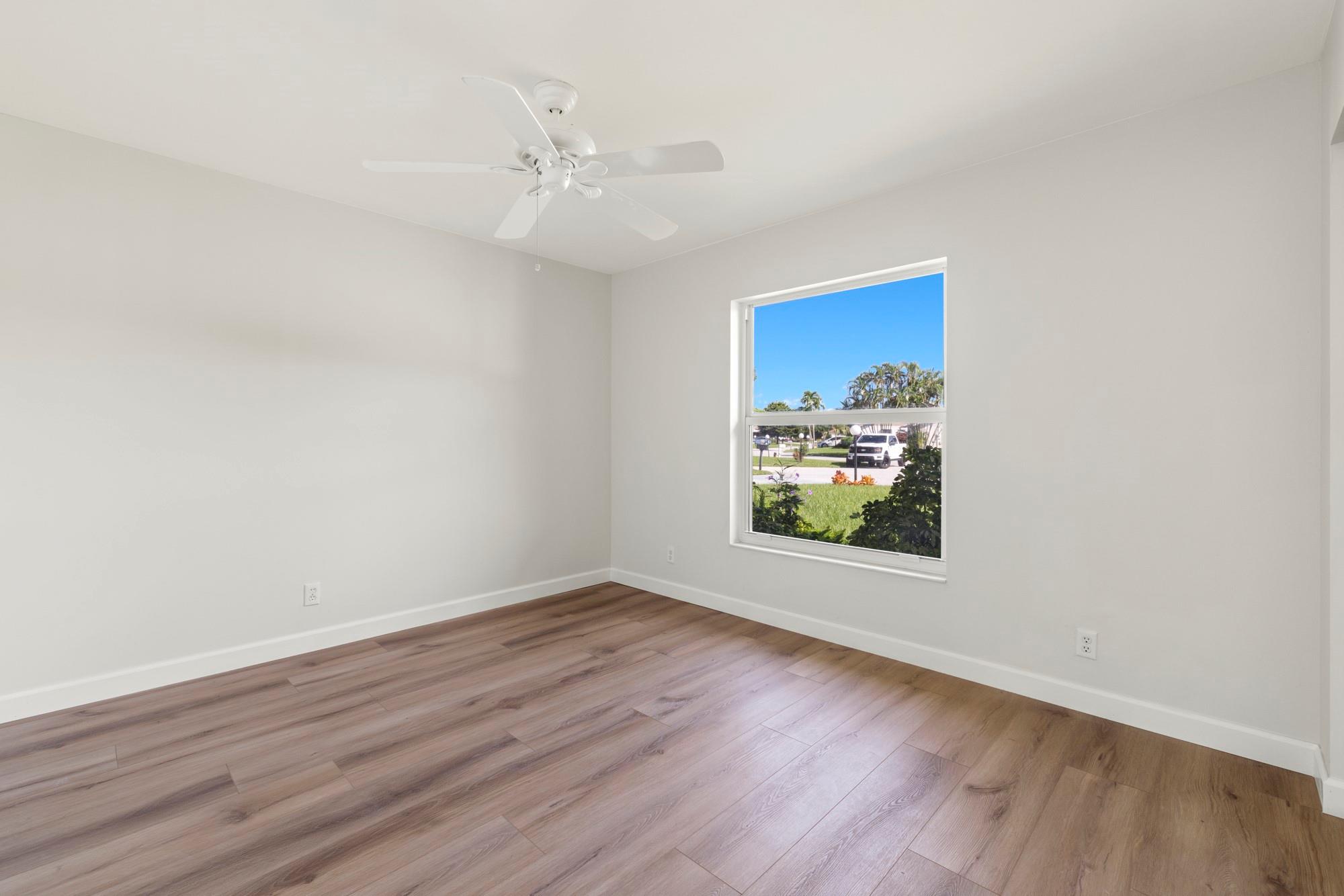 DELRAY VILLAS - Residential