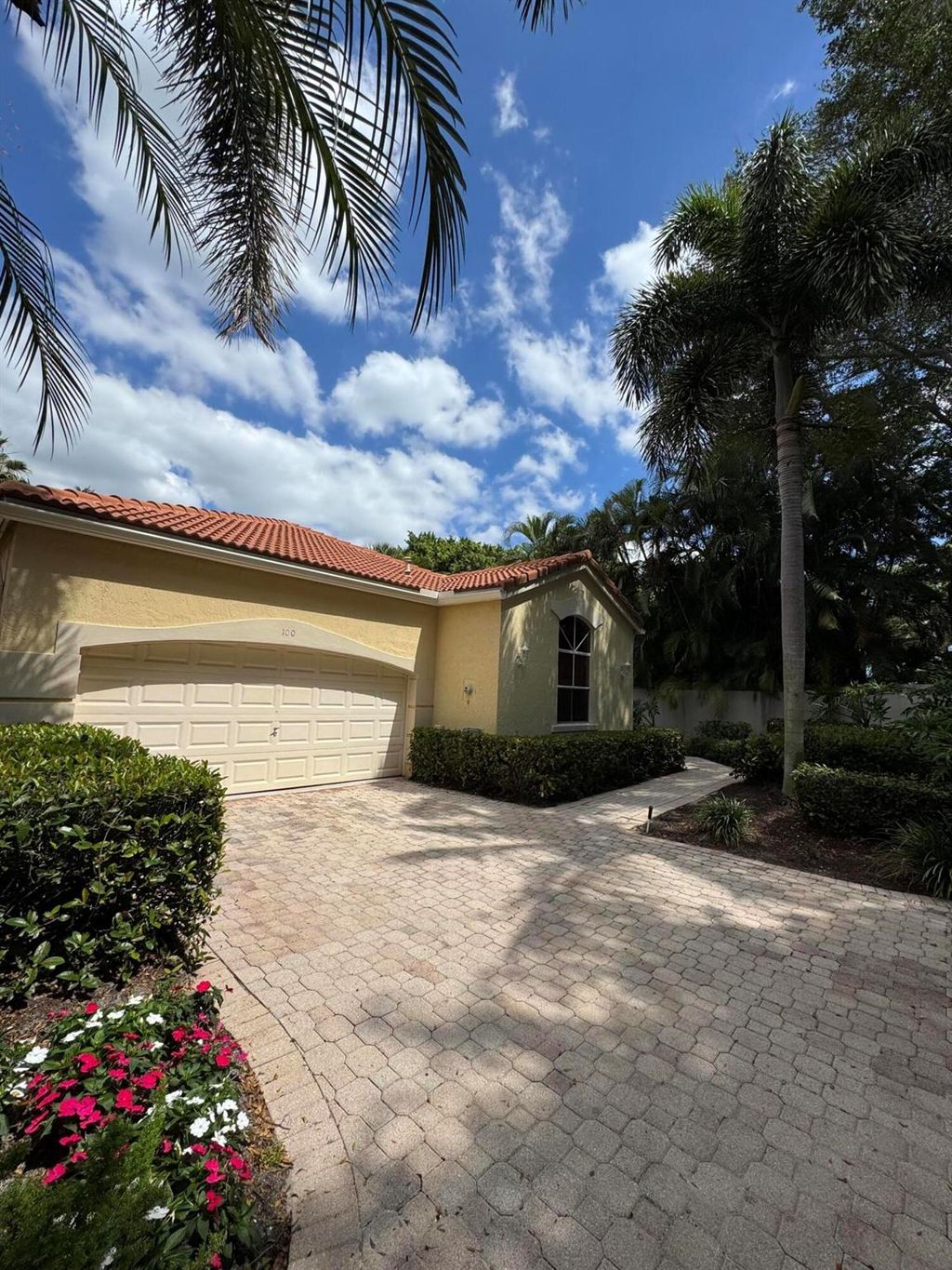 Photo of 100 Sunset Bay Drive, Palm Beach Gardens, FL 33418 (MLS # R11081963)