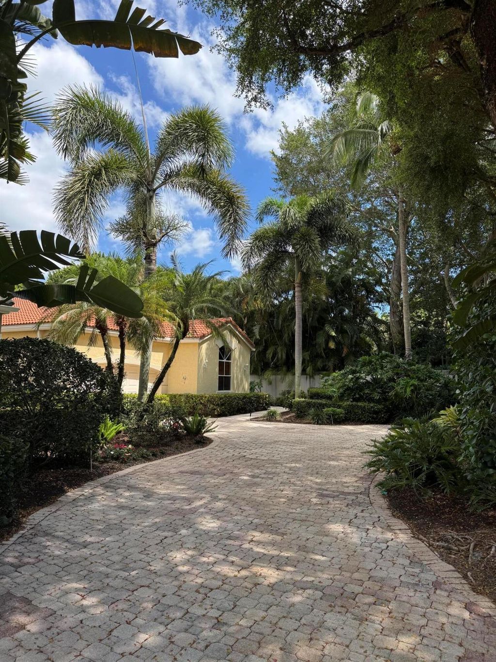 Photo of 100 Sunset Bay Drive, Palm Beach Gardens, FL 33418 (MLS # R11081963)