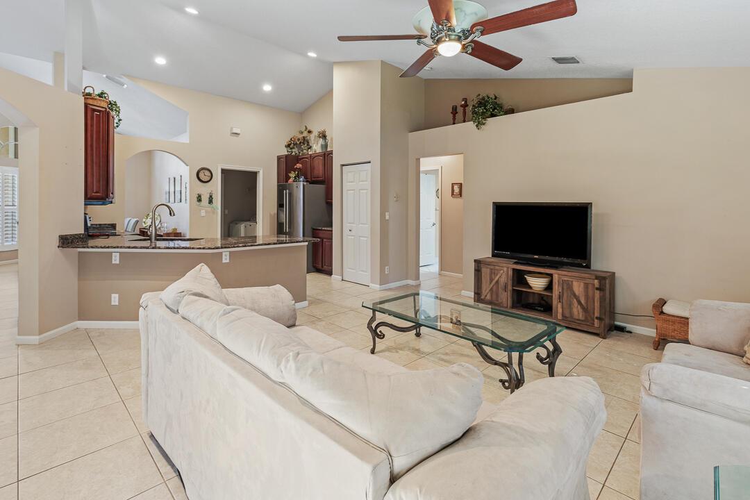 PORT ST LUCIE SECTION 23 - Residential