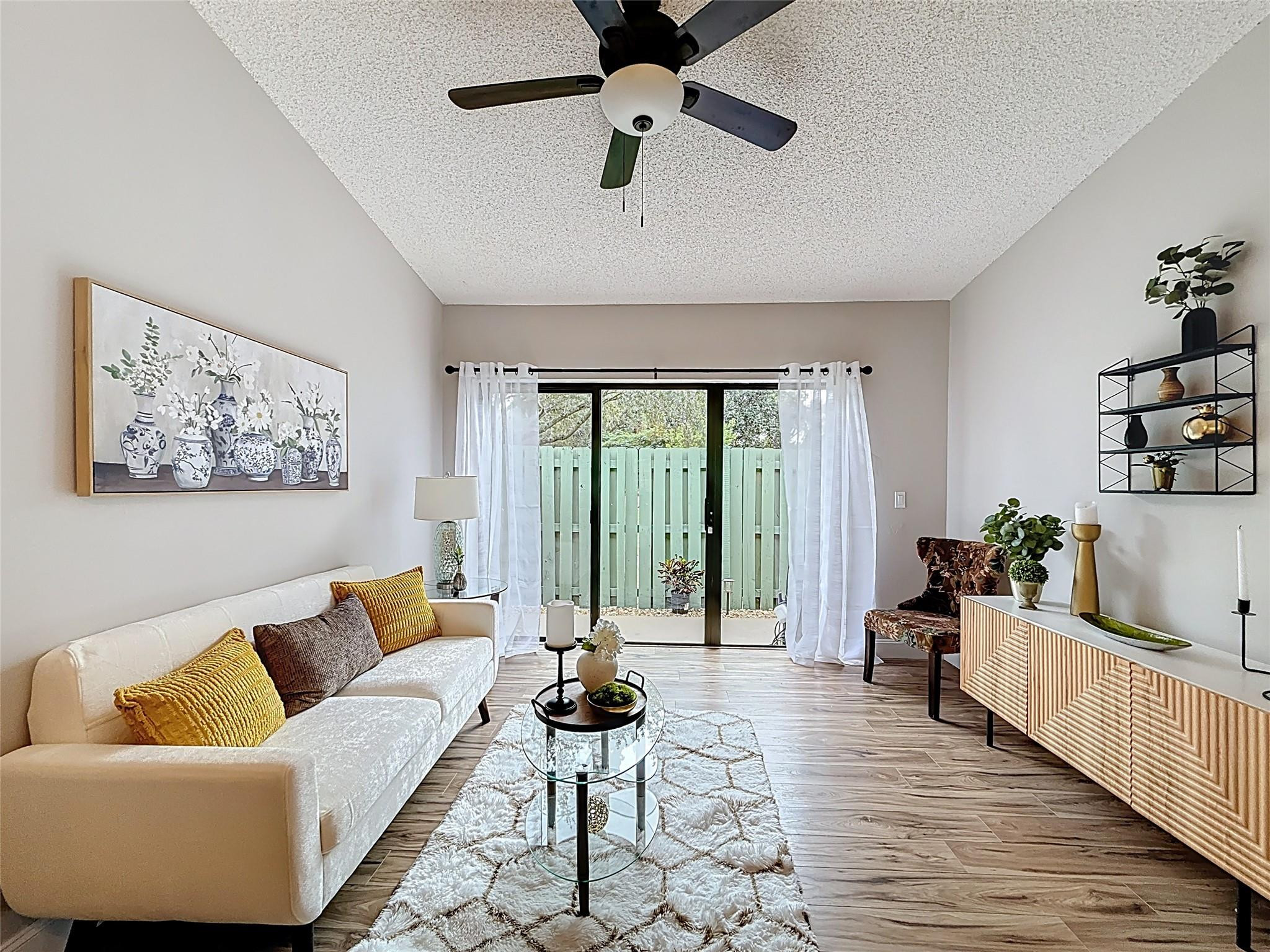 CENTURA PARC - Residential