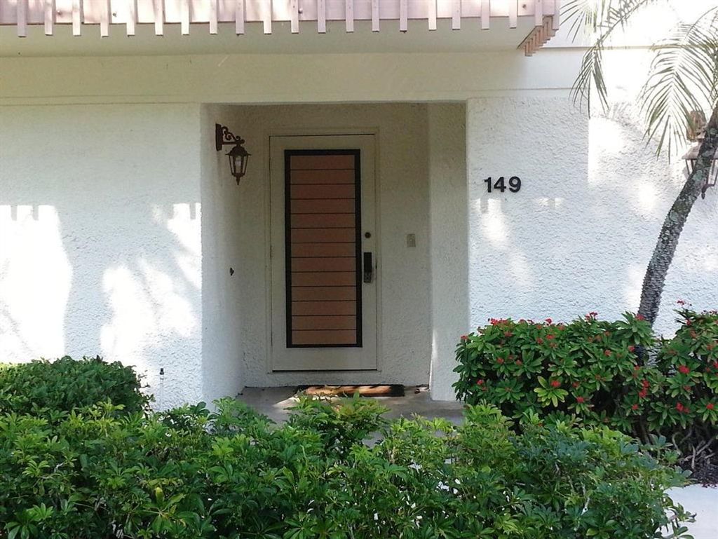 Photo of 149 Brackenwood Road, Palm Beach Gardens, FL 33418 (MLS # R10712658)