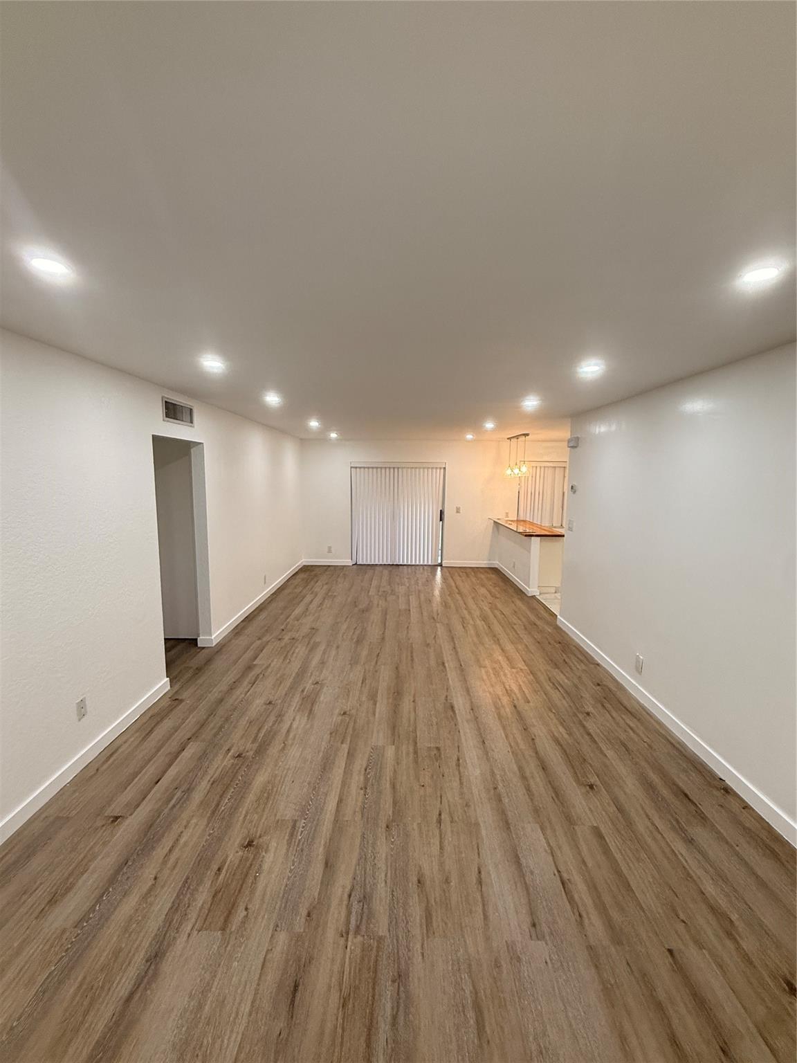 No1 Palm-Aire Village Con - Residential Lease