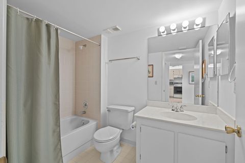 Tiny photo for 3138 Via Poinciana Dr #410, Lake Worth, FL 33467 (MLS # B26022351)