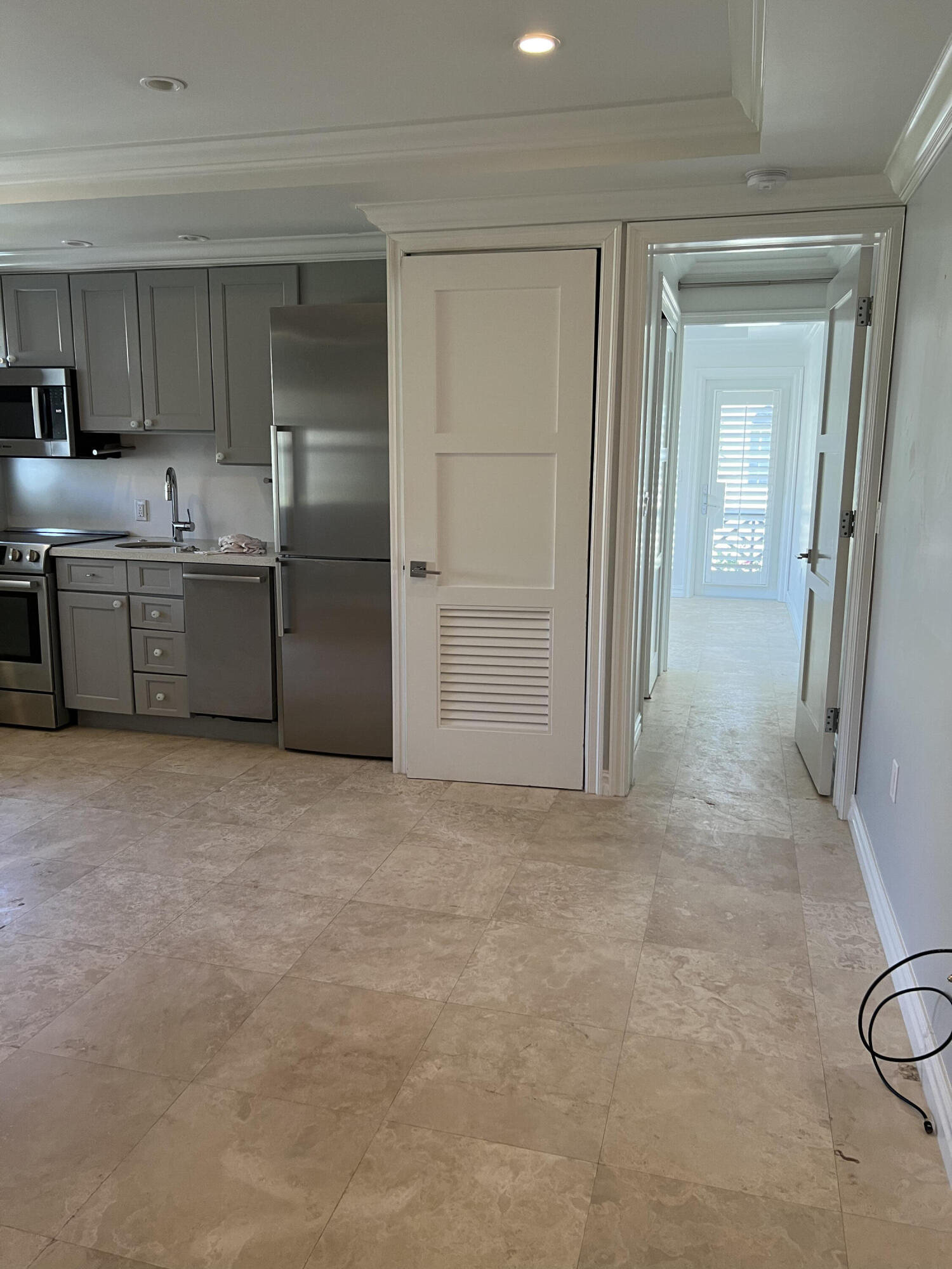 JEANETTE COURT - Residential Lease