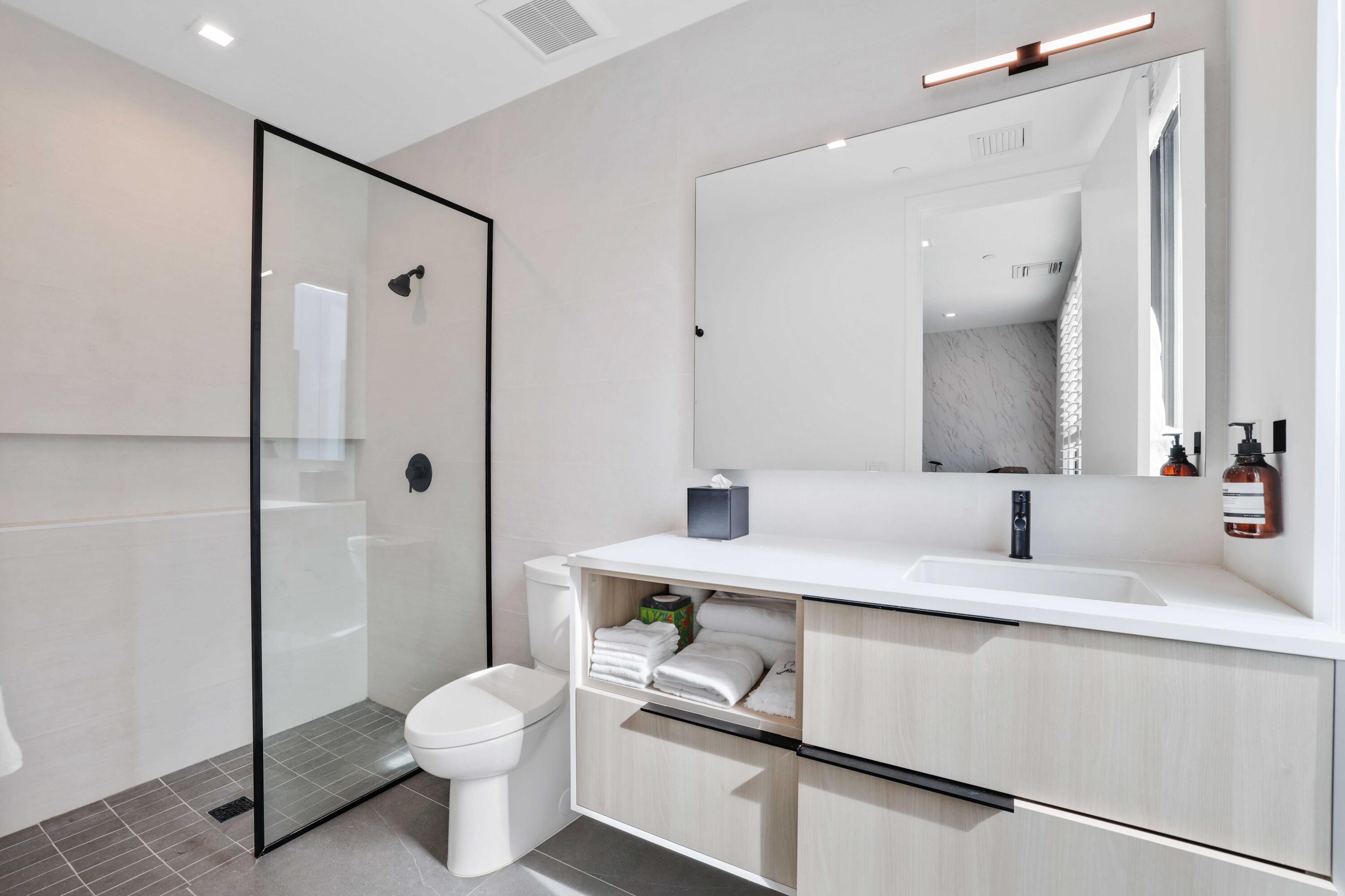 GULF STREAM VIEWS CONDO BLDG 4 - Residential