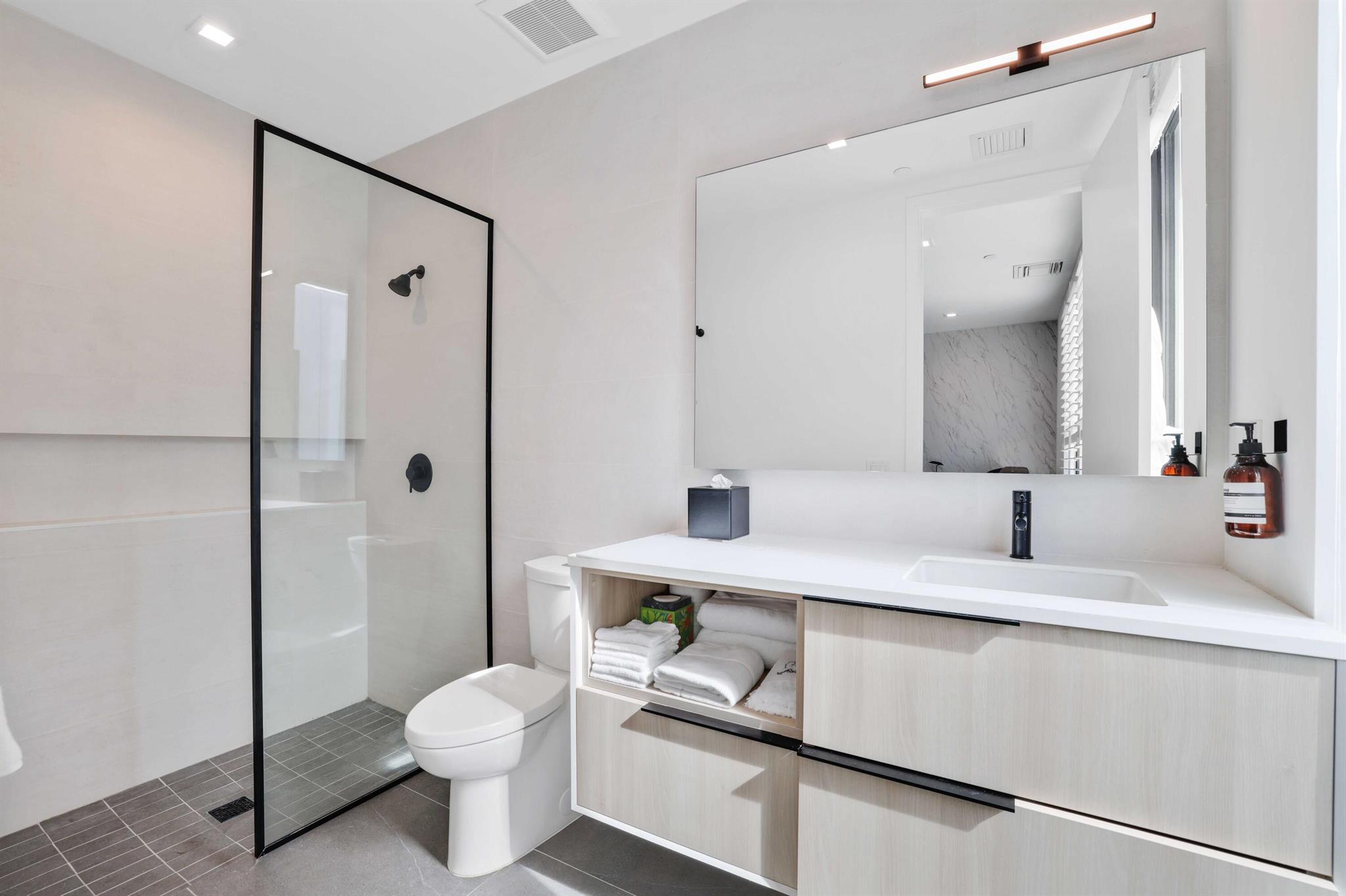 GULF STREAM VIEWS CONDO B - Residential