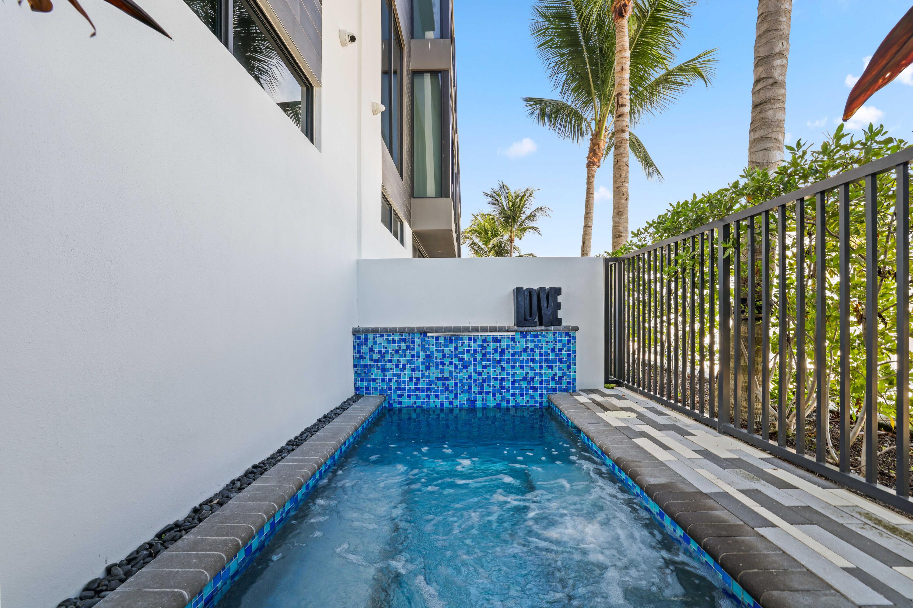 GULF STREAM VIEWS CONDO BLDG 4 - Residential