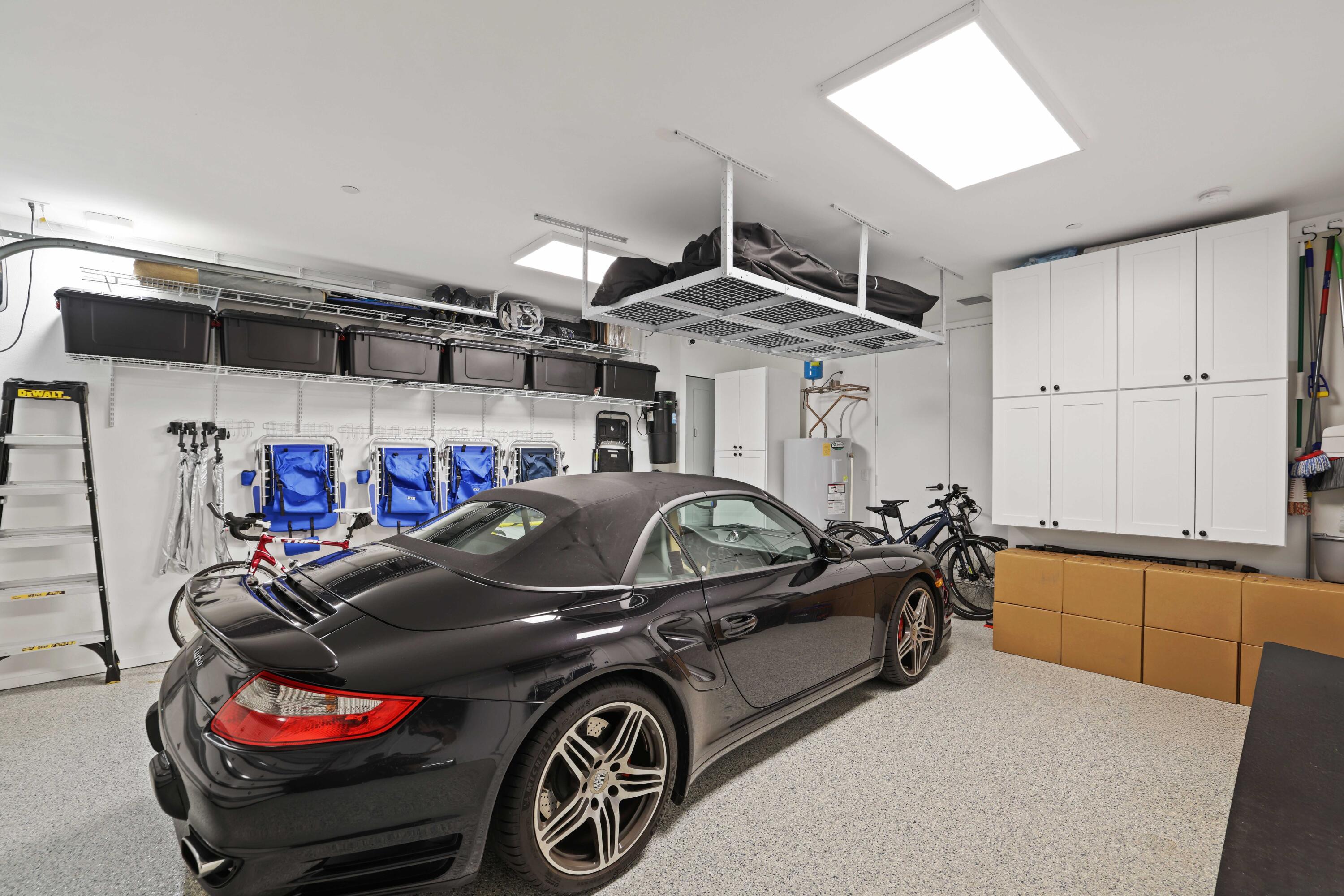 GULF STREAM VIEWS CONDO BLDG 4 - Residential