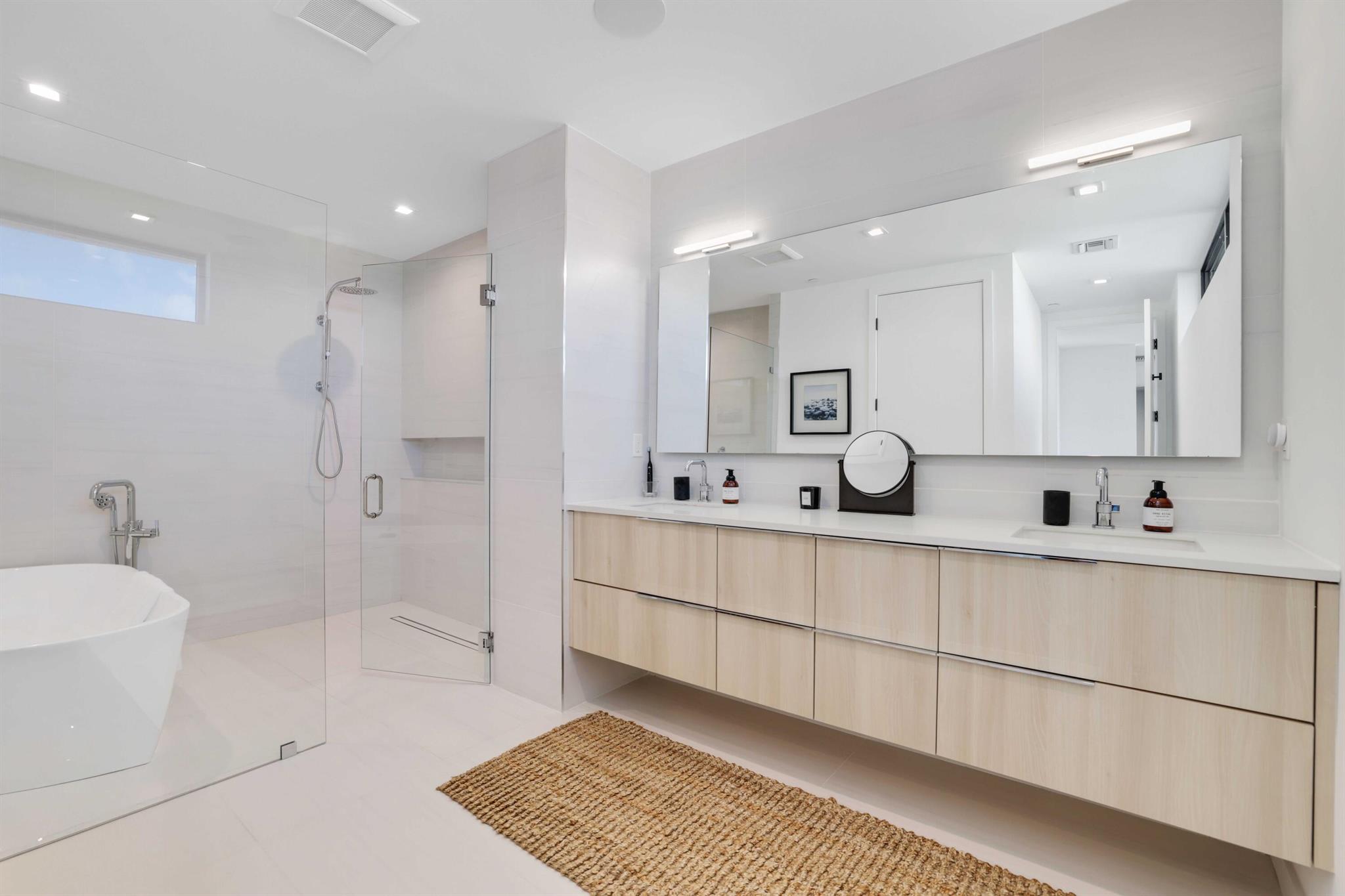 GULF STREAM VIEWS CONDO B - Residential