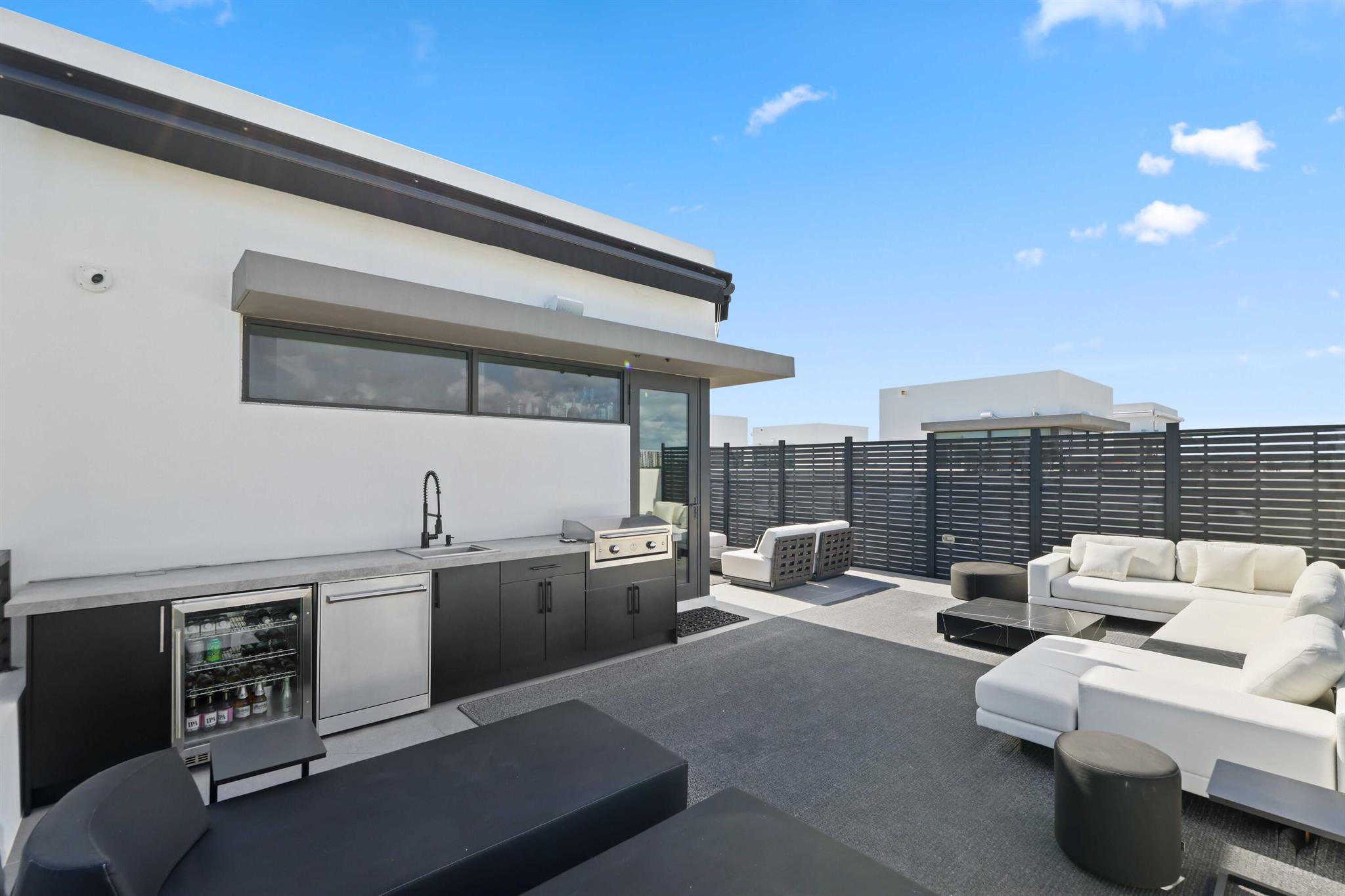 GULF STREAM VIEWS CONDO B - Residential