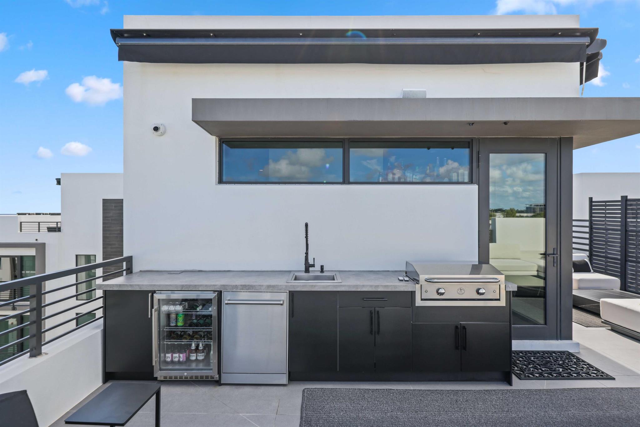 GULF STREAM VIEWS CONDO B - Residential