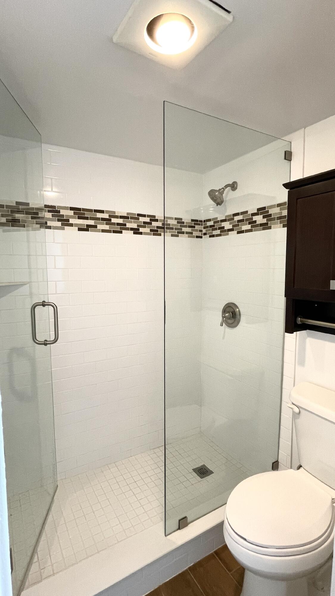 MNR FOREST CONDO I - Residential Lease