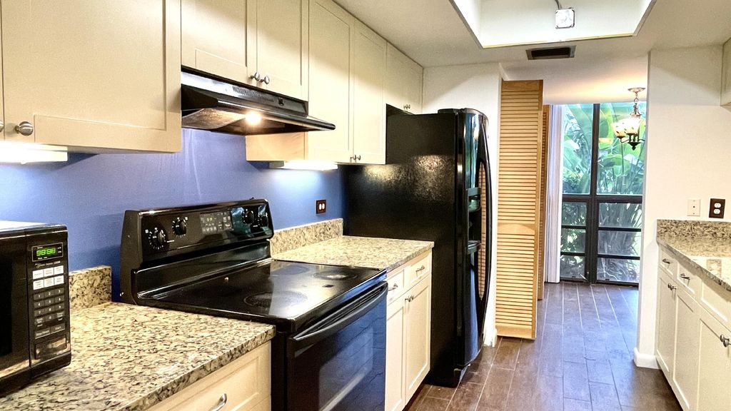 Photo of 7539 Greenlake Way #B, Boynton Beach, FL 33436 (MLS # B26005876)