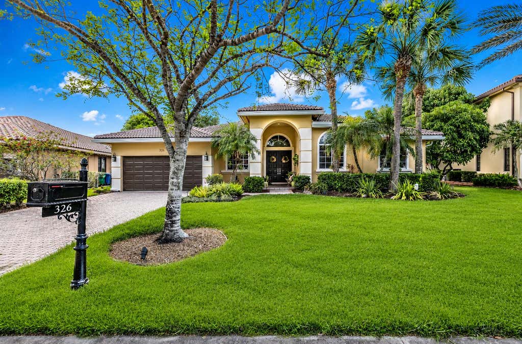 Photo of 326 NW 120th Drive, Coral Springs, FL 33071 (MLS # B26027355)