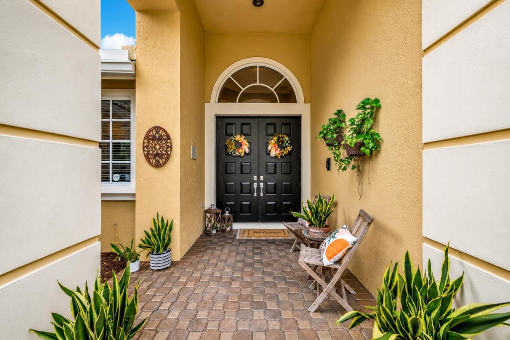 Photo of 326 NW 120th Drive, Coral Springs, FL 33071 (MLS # B26027355)