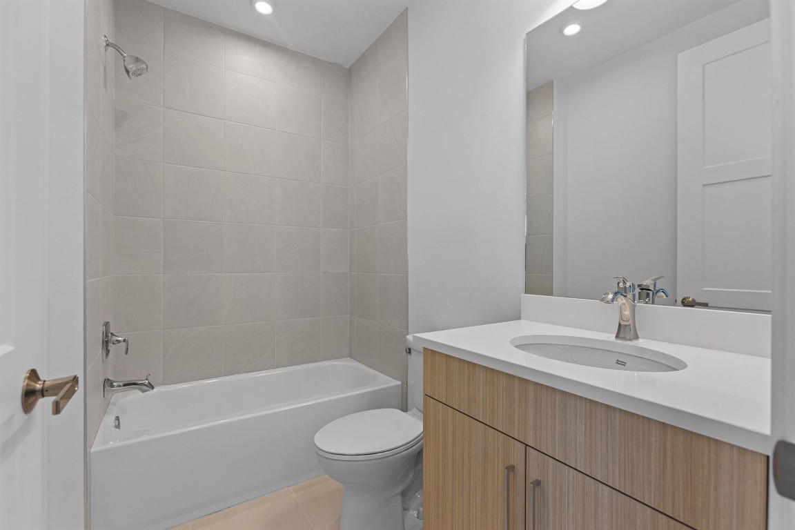 Cove Royale - Residential