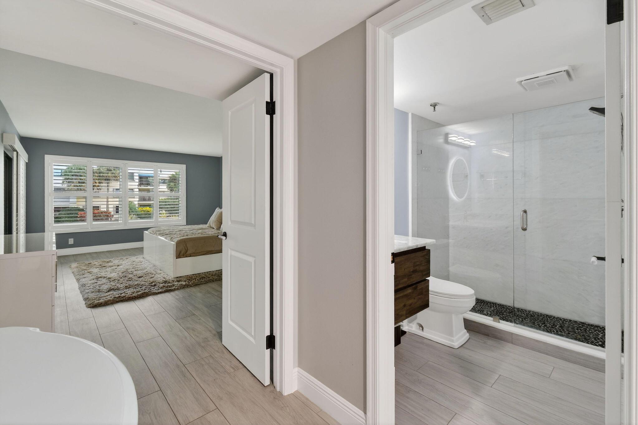 EVERGLADES OF NORTH PALM - Residential Lease