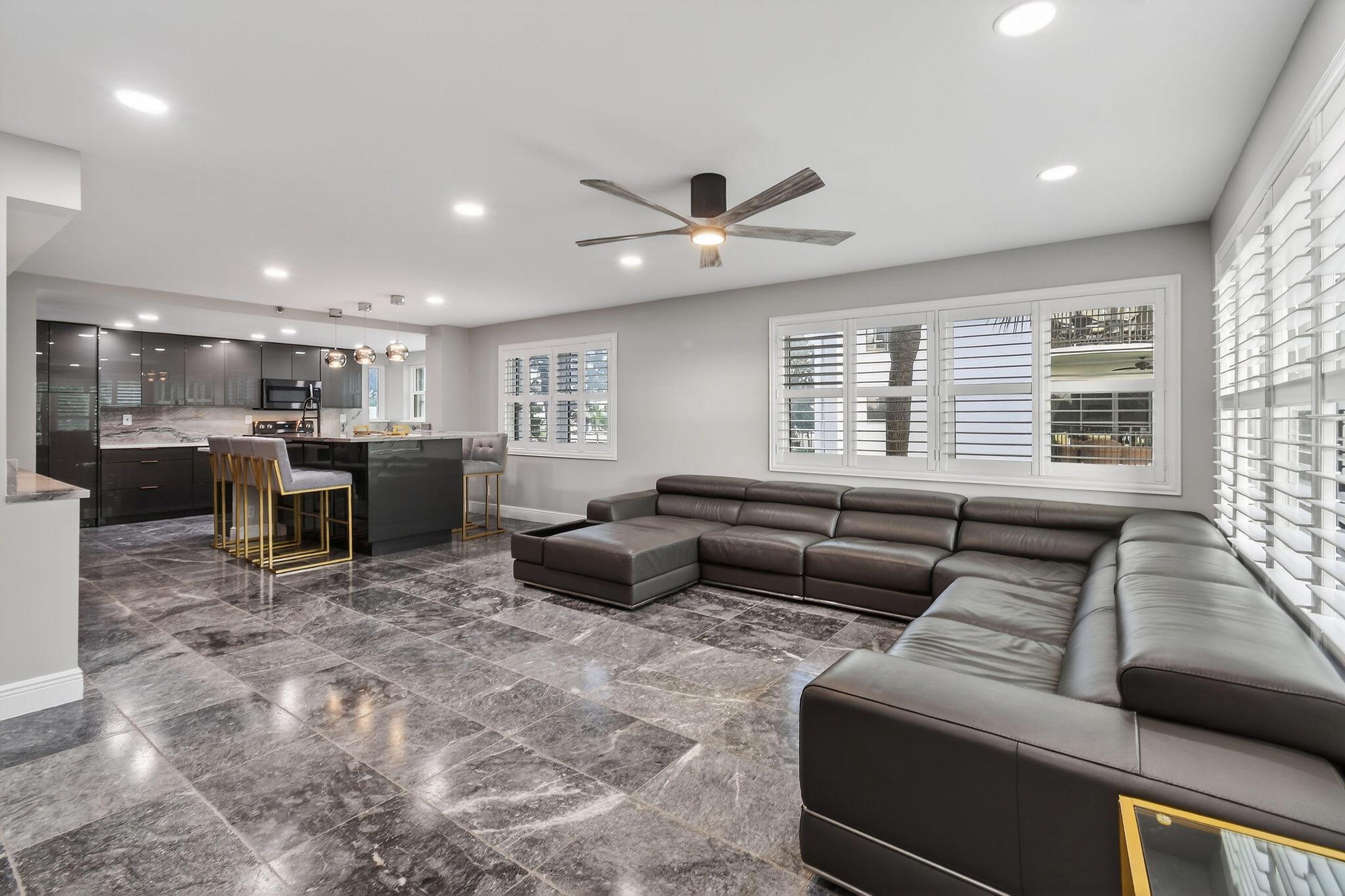 EVERGLADES OF NORTH PALM - Residential Lease