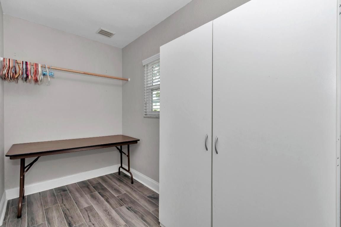 SILVER SPRINGS SHORES UNIT 28 - Residential