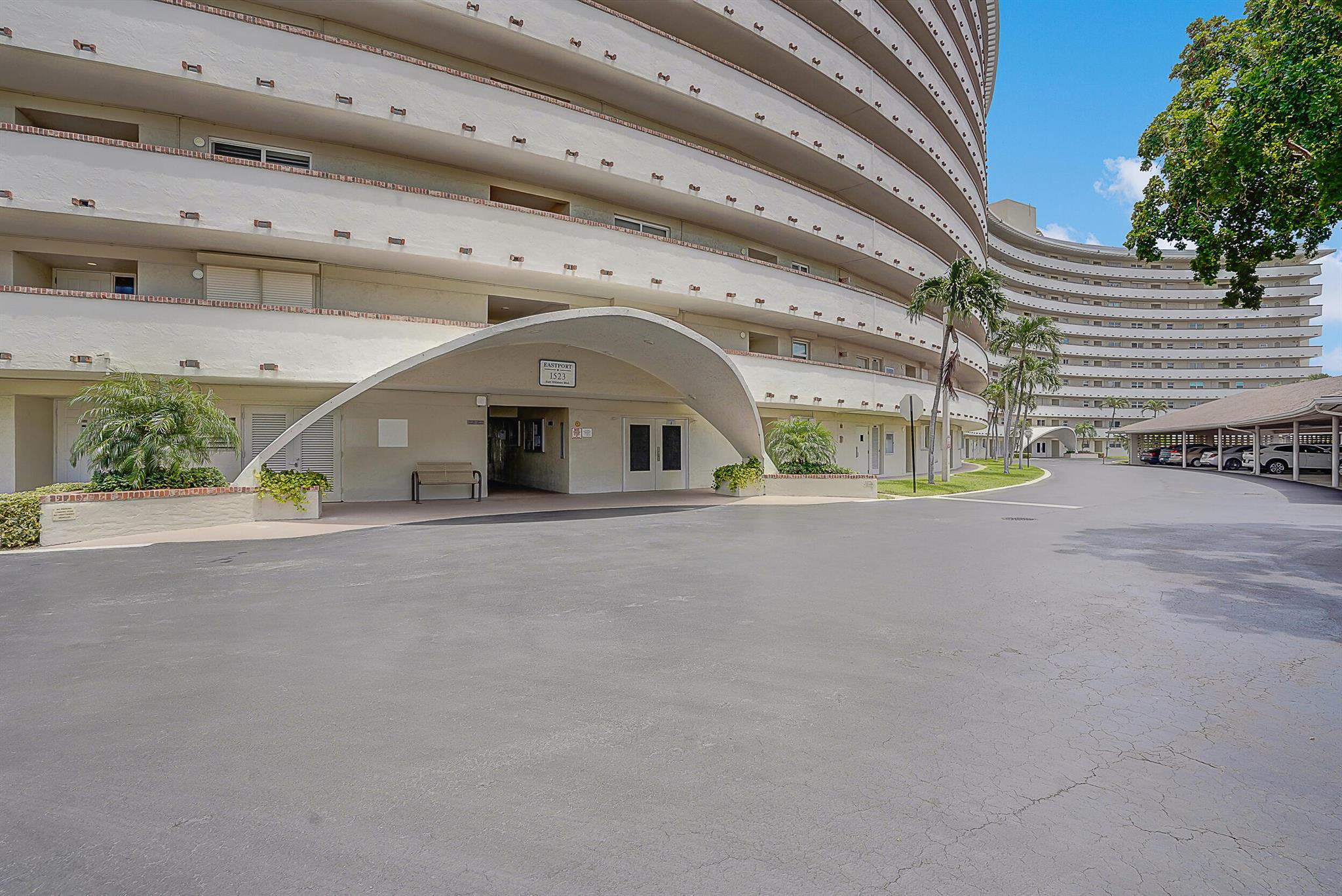 Hillsboro Cove - Residential Lease
