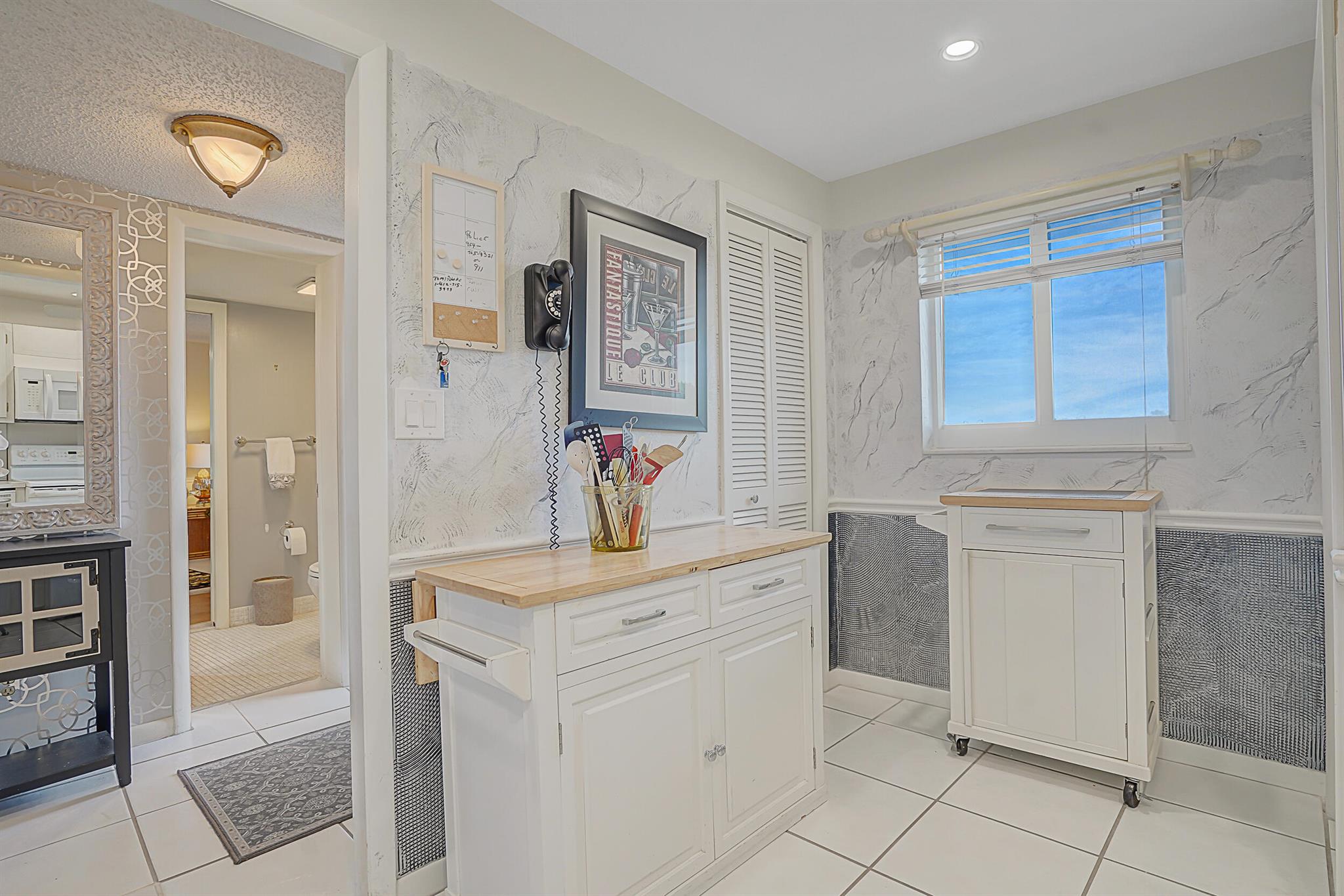 Hillsboro Cove - Residential Lease